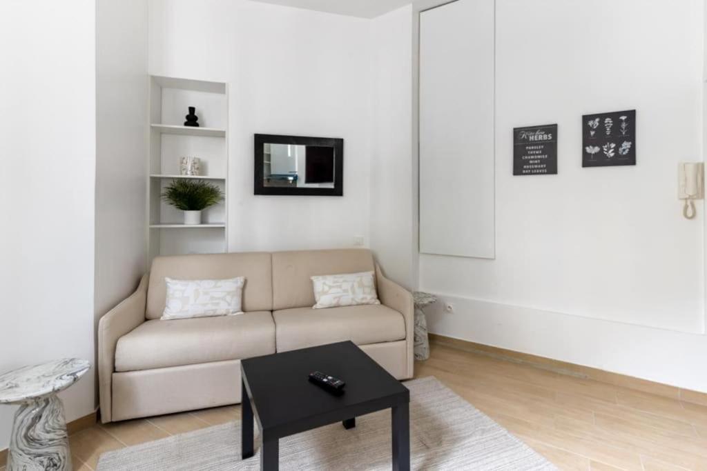 Montbrunalesia II Cosy Studio 2P Paris Luaran gambar